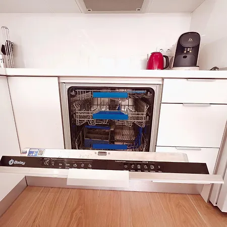 Ocean View! Parque Americas! Heated Pool, Ac! La05 דירה *