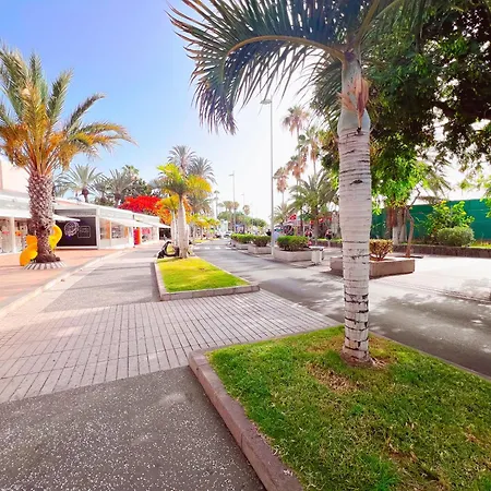 Διαμέρισμα Ocean View! Parque Americas! Heated Pool, Ac! La05 *