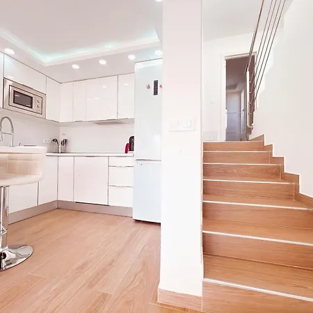 Ocean View! Parque Americas! Heated Pool, Ac! La05 דירה *