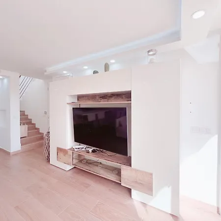 Ocean View! Parque Americas! Heated Pool, Ac! La05